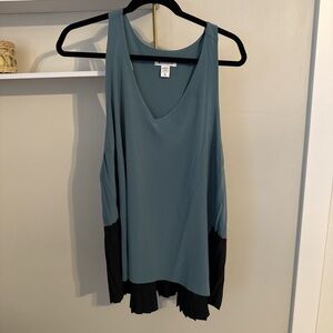 Athleta Teal V-Neck Top